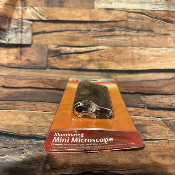 RadioShack Illuminated Mini Microscope 63-1313 60-100X Zoom LED Light Handheld - Picture 4 of 7